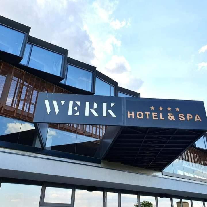 Werk Hotel & Spa Hunedoara Bagian luar foto